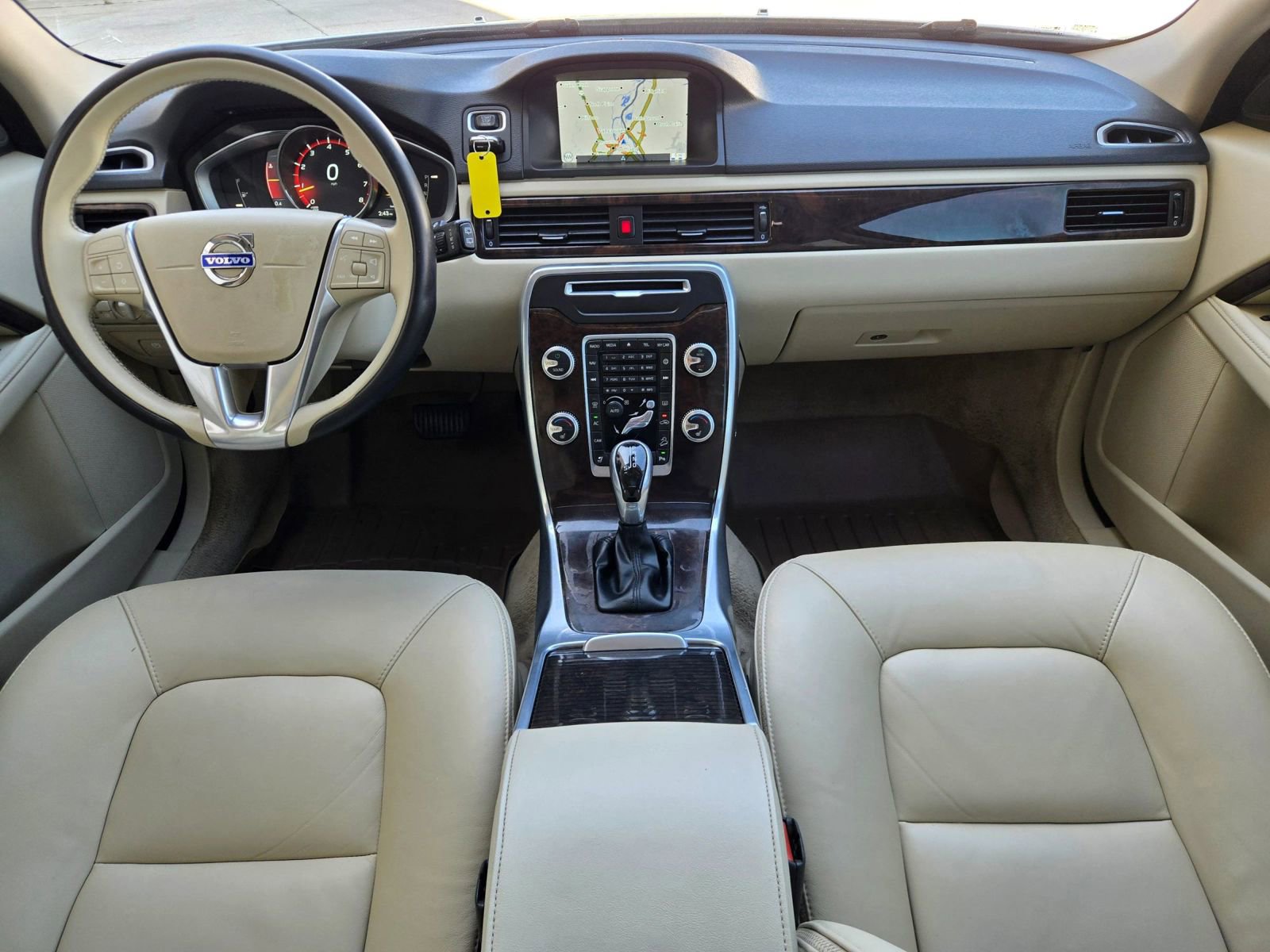Used 2015 Volvo XC70 T6 AWD/4WD image 24