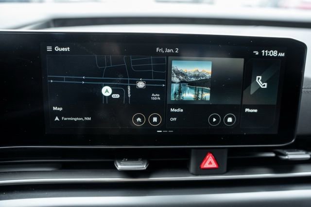 Used 2025 Kia Carnival image 17