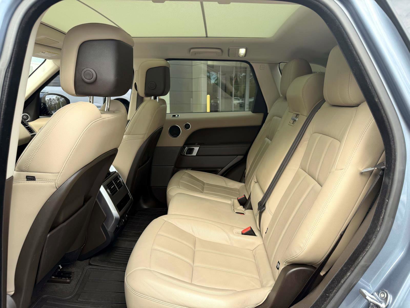 Used 2021 Land Rover Range Rover Sport SE image 21