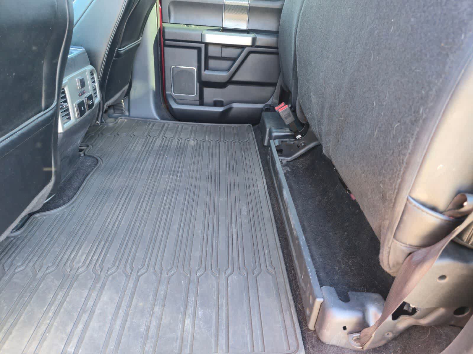 Used 2019 Ford F150 Lariat w/ Equipment Group 502A Luxury AWD/4WD image 15