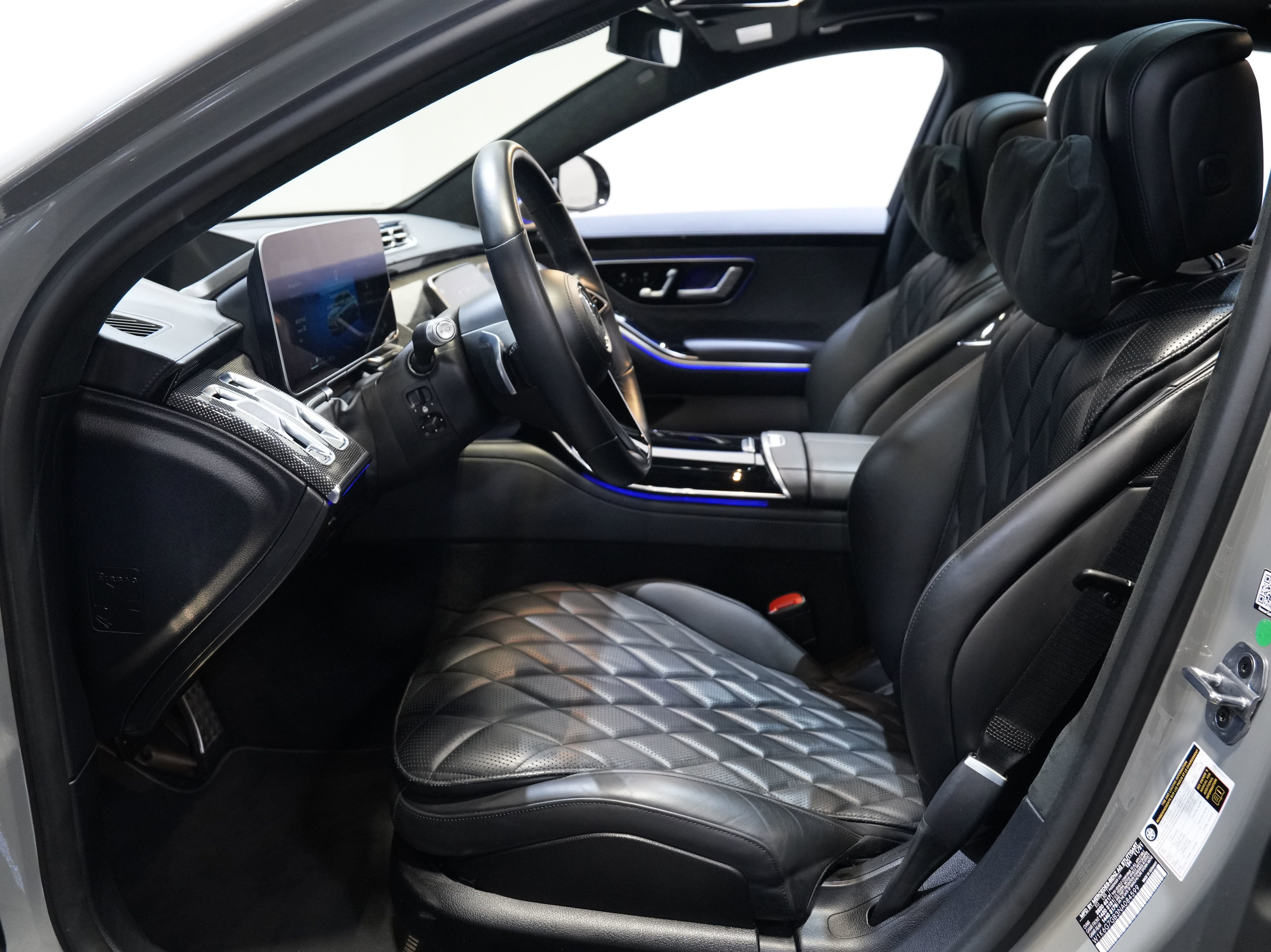 Used 2022 Mercedes-Benz S 580 4MATIC Sedan w/ AMG Line Package image 31