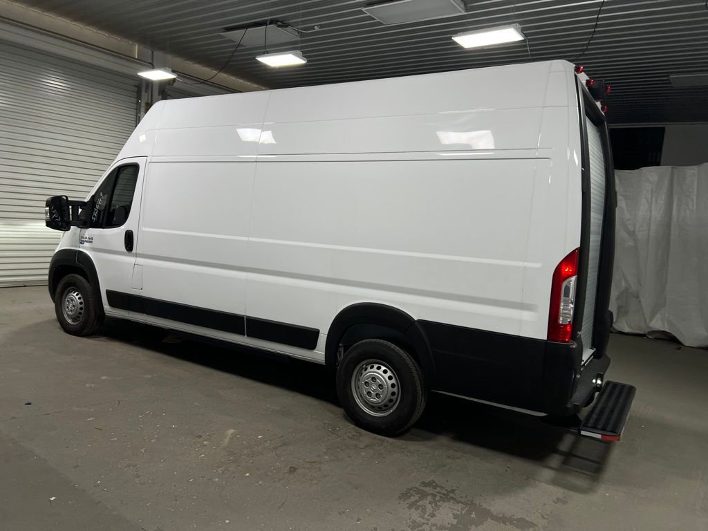 Used 2024 RAM ProMaster 3500 w/ Delivery Van Package image 4