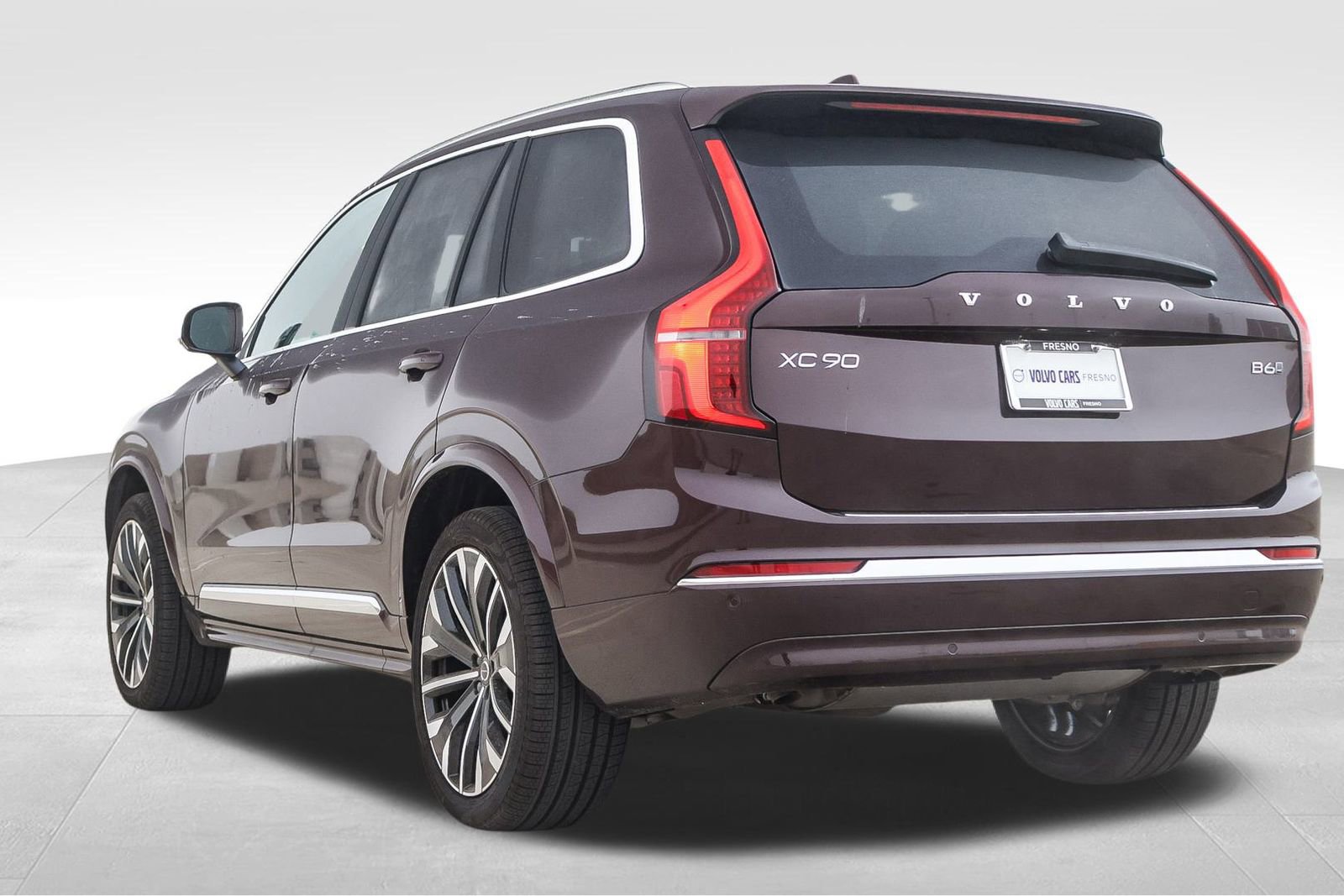 New 2025 Volvo XC90 B6 Core w/ Climate Package image 7