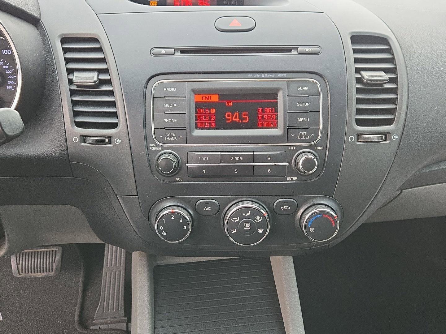 Used 2014 Kia Forte LX image 15