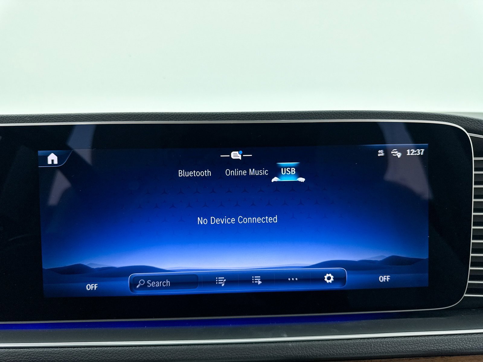 Used 2024 Mercedes-Benz GLE 450 4MATIC image 26