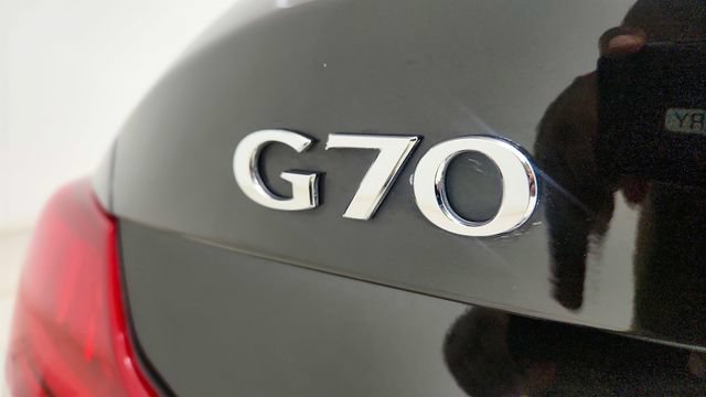Used 2019 Genesis G70 3.3T Advanced RWD image 32