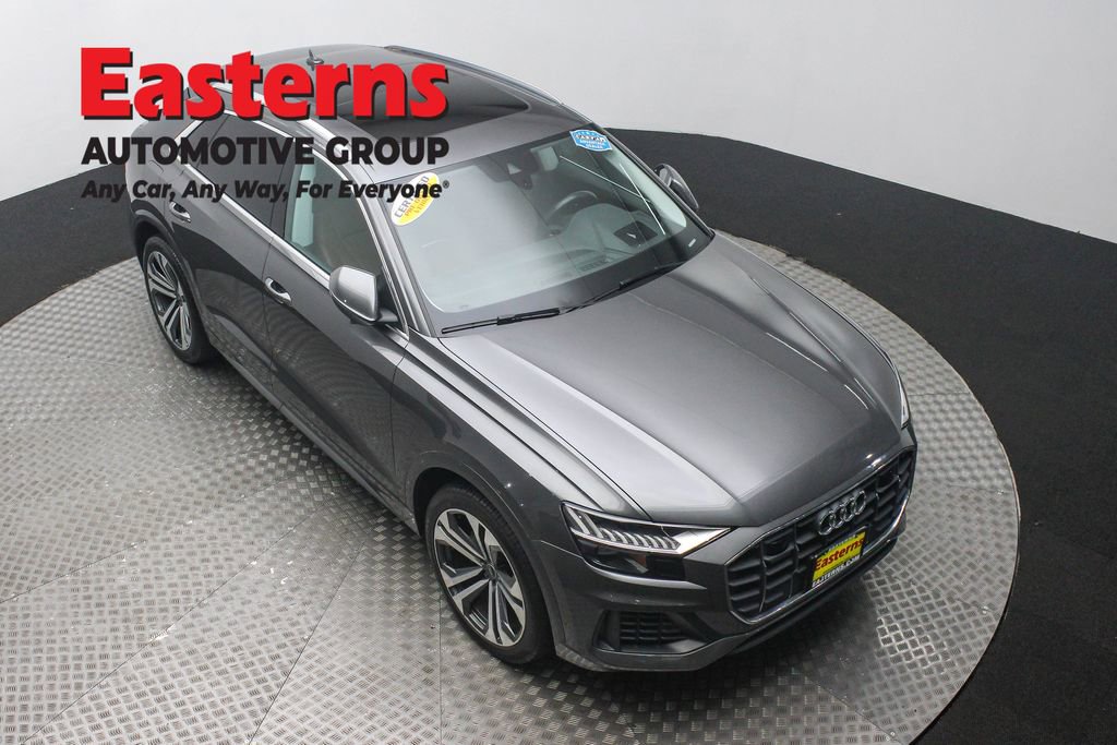 Used 2022 Audi Q8 Prestige w/ Prestige Package image 3