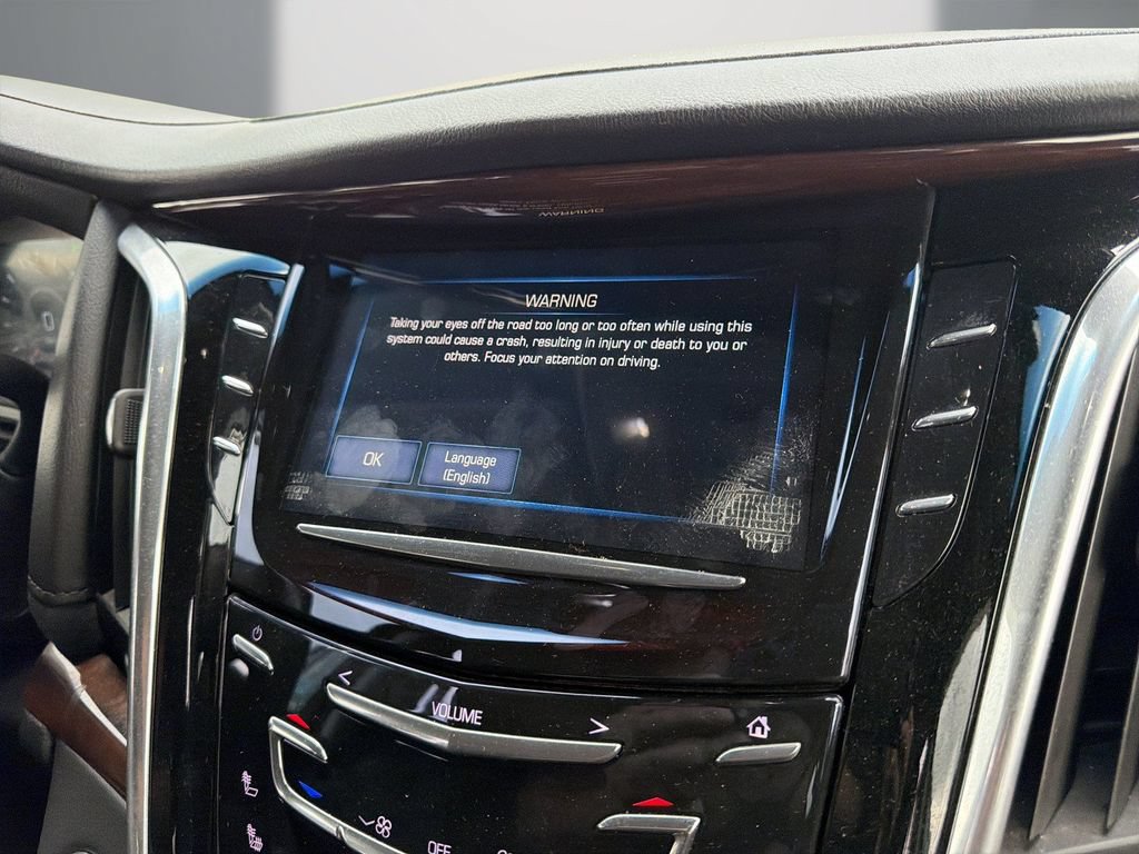 Certified 2020 Cadillac Escalade Luxury RWD image 20