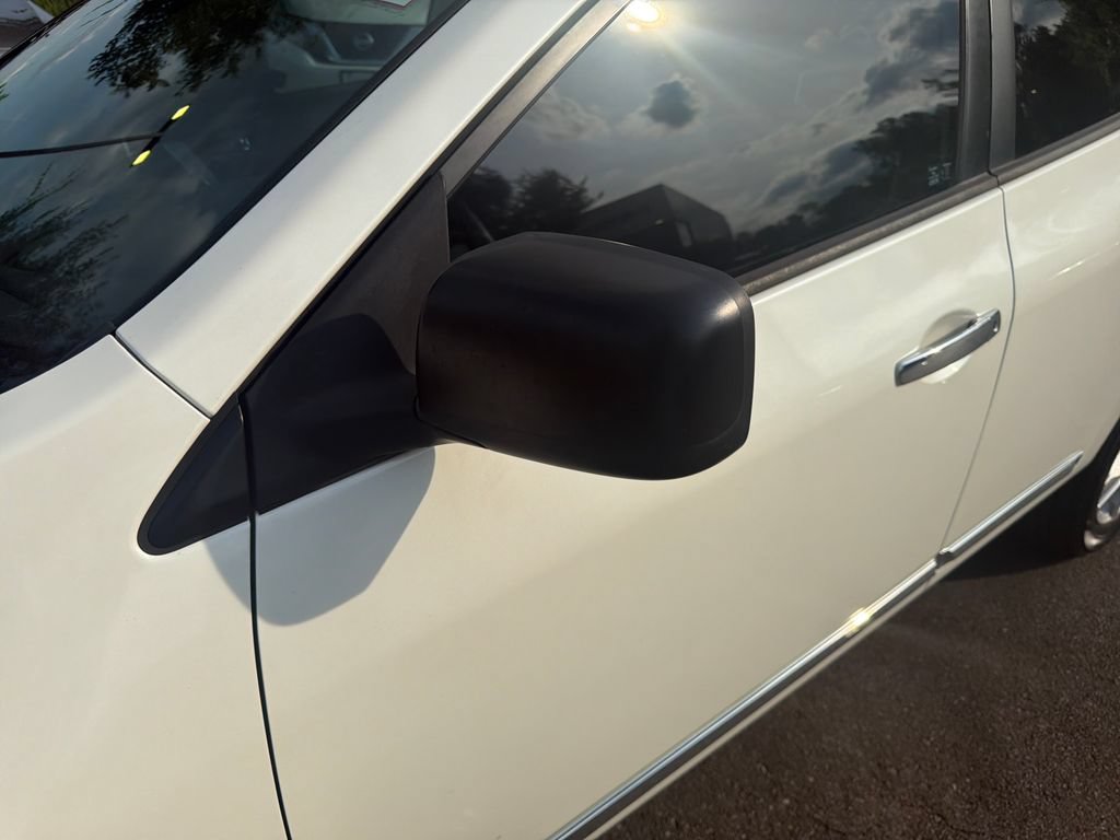 Used 2015 Nissan Rogue S w/ Convenience Package FWD image 37