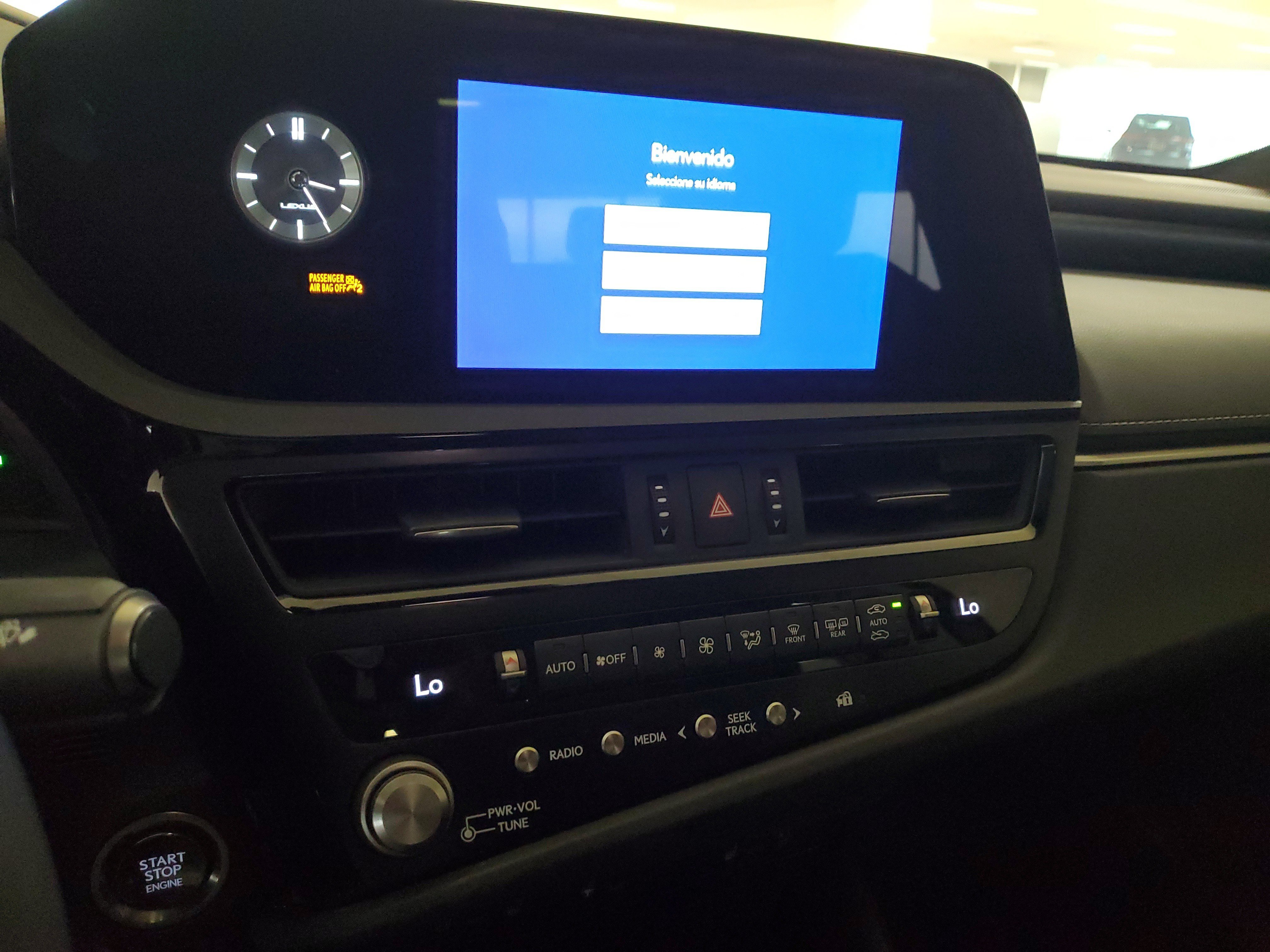 Used 2024 Lexus ES 350 w/ Premium Package FWD image 27