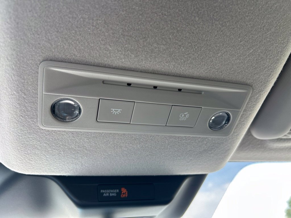 Certified 2025 Nissan Kicks SV FWD image 38