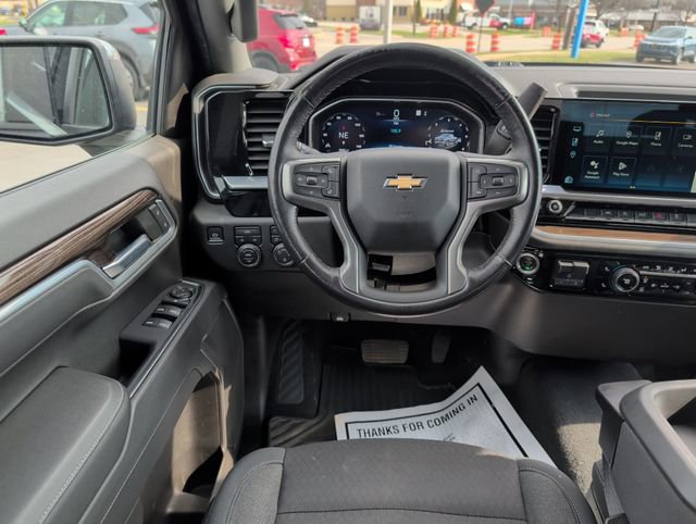Used 2022 Chevrolet Silverado 1500 LT AWD/4WD image 27