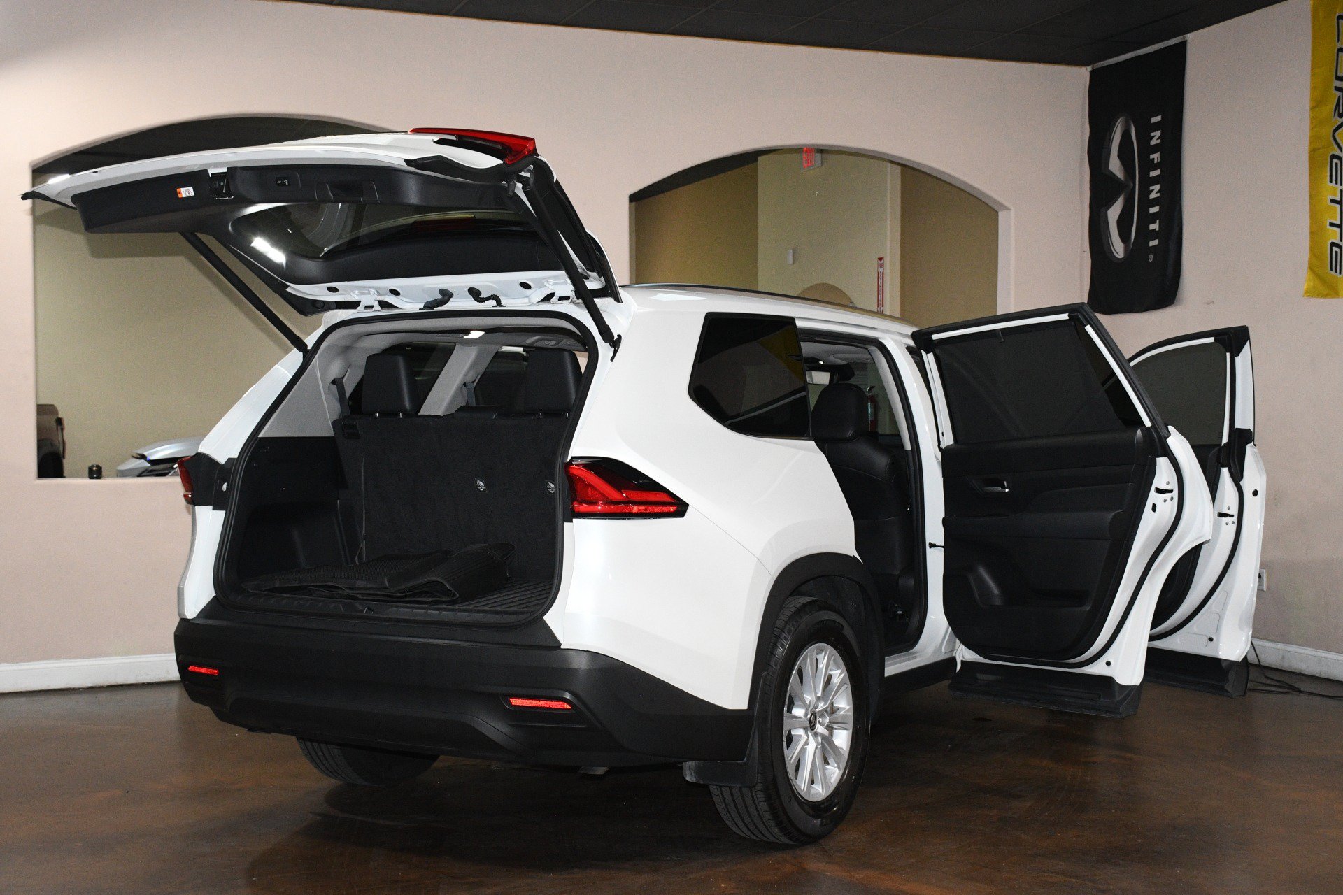 Used 2024 Toyota Grand Highlander FWD image 91