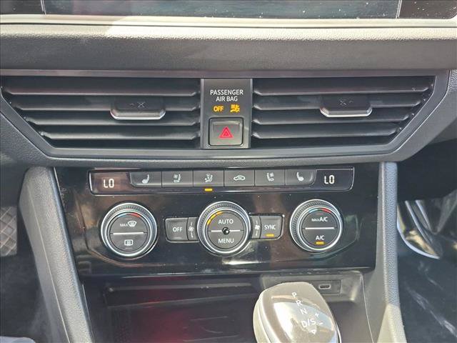 Certified 2022 Volkswagen Jetta SEL FWD image 15
