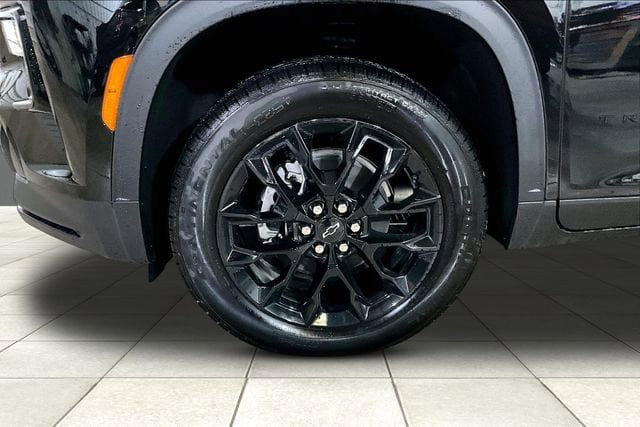 New 2026 Chevrolet Traverse LT w/ Midnight/Sport Edition AWD/4WD image 6