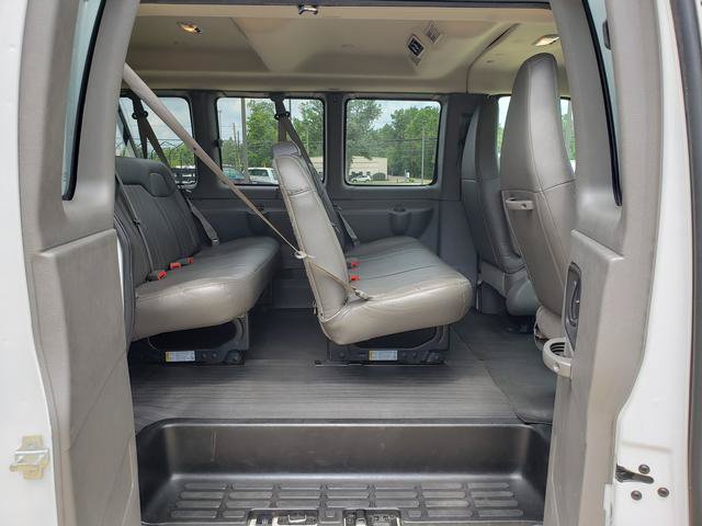 Used 2017 Chevrolet Express 2500 LS RWD image 12