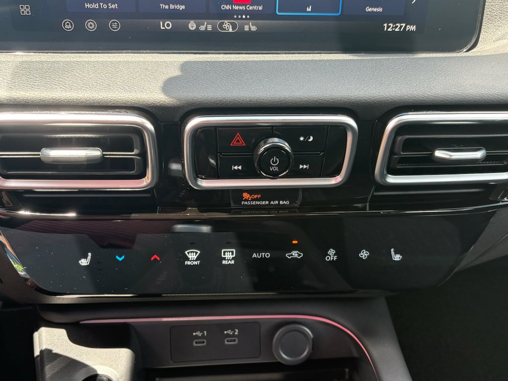 New 2026 Nissan Sentra SV w/ SV Convenience Package FWD image 9