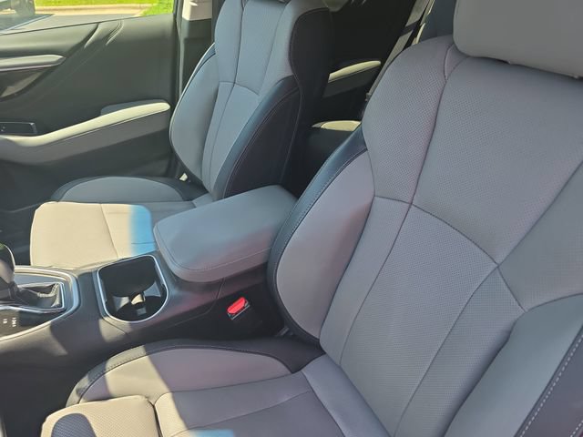 Used 2022 Subaru Outback Limited AWD/4WD image 15