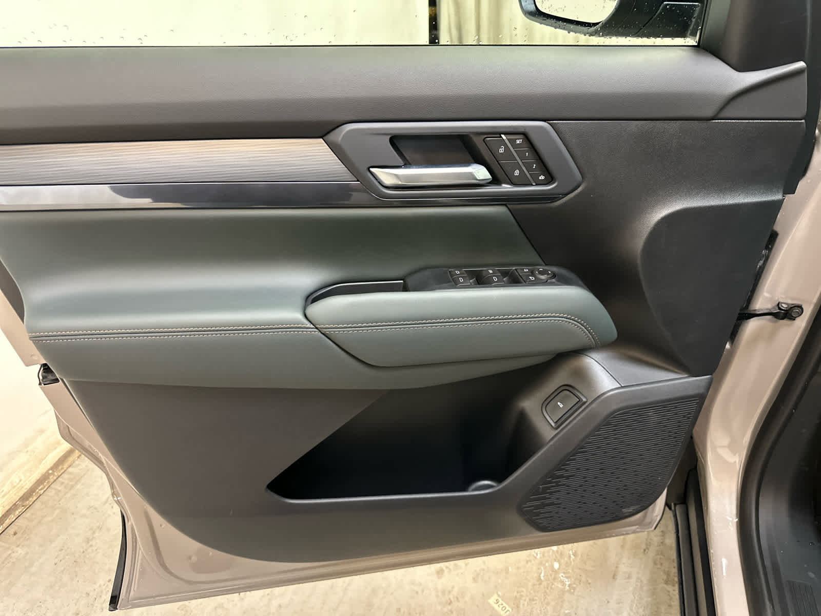 New 2026 GMC Terrain AT4 w/ Convenience Package III image 18