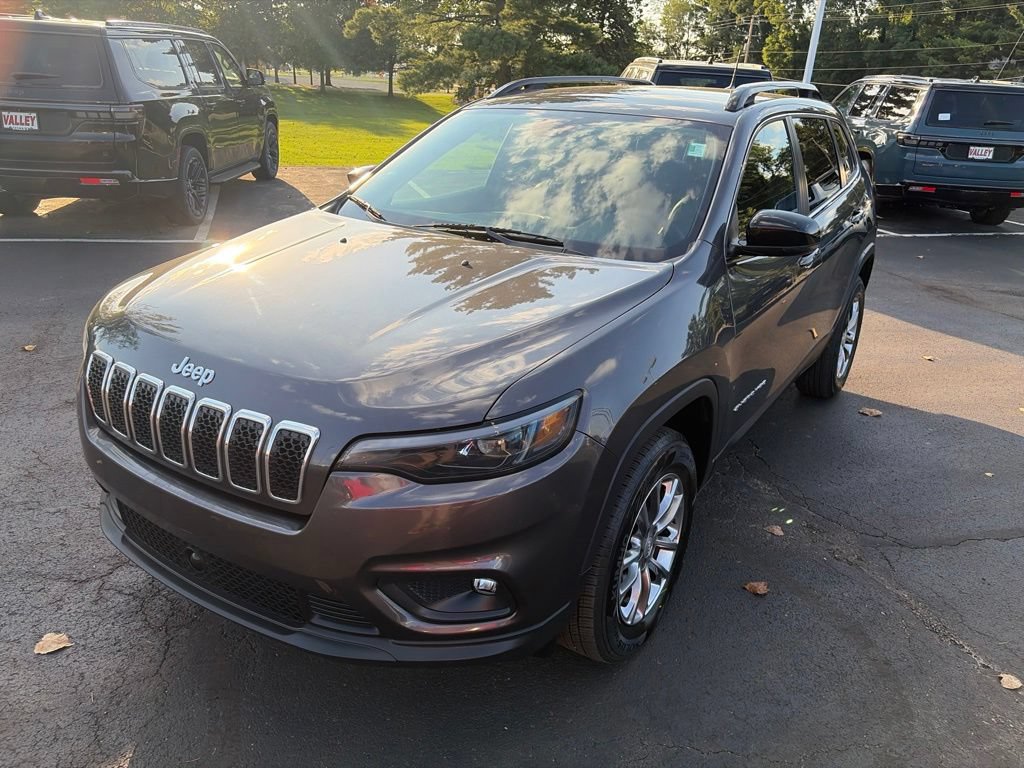Used 2022 Jeep Cherokee Latitude Lux AWD/4WD image 2