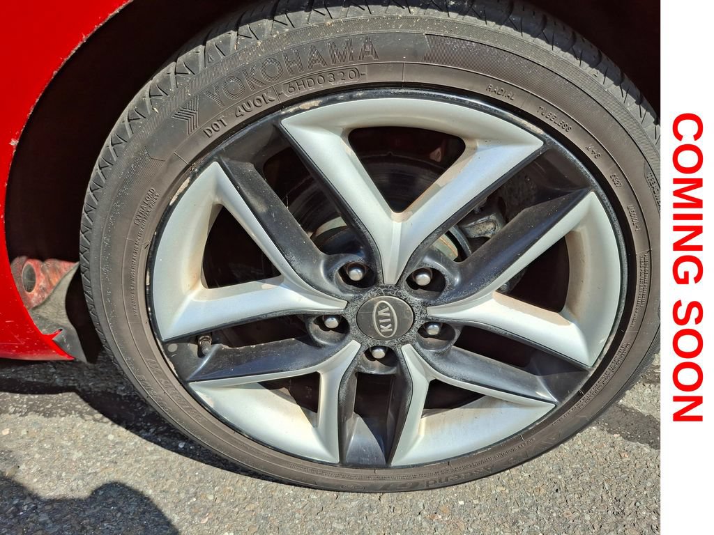 Used 2010 Kia Forte Koup SX w/ Leather Pkg FWD image 9