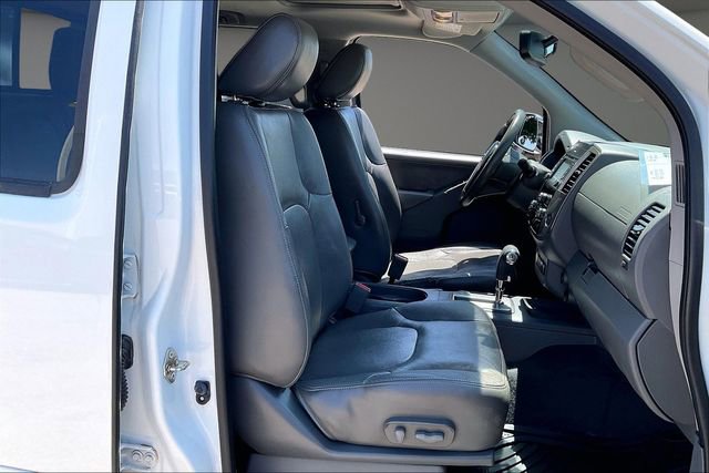 Used 2019 Nissan Frontier SL RWD image 7