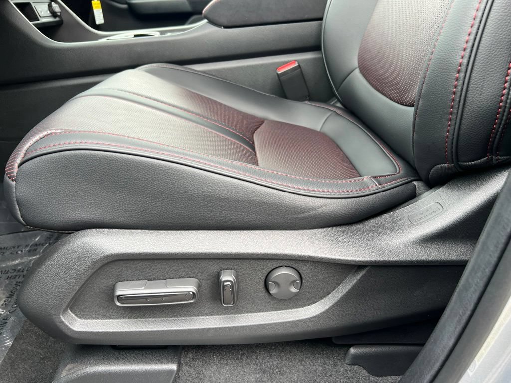 New 2026 Honda Pilot Black Edition image 15