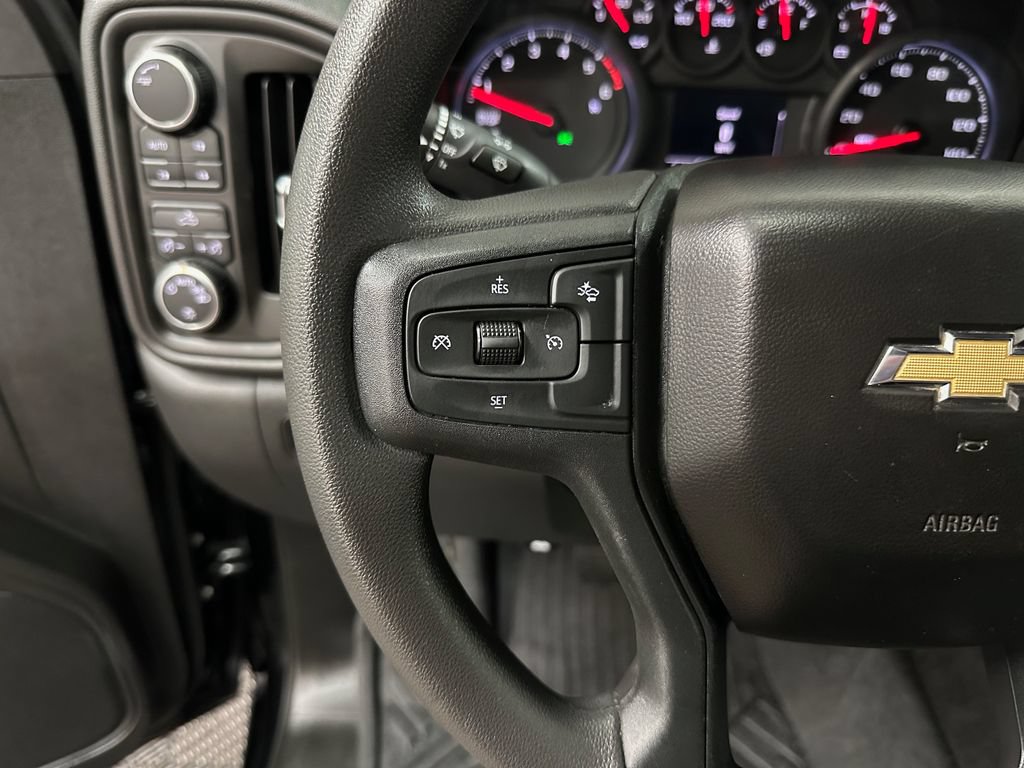 Used 2025 Chevrolet Silverado 1500 Custom Trail Boss AWD/4WD image 15