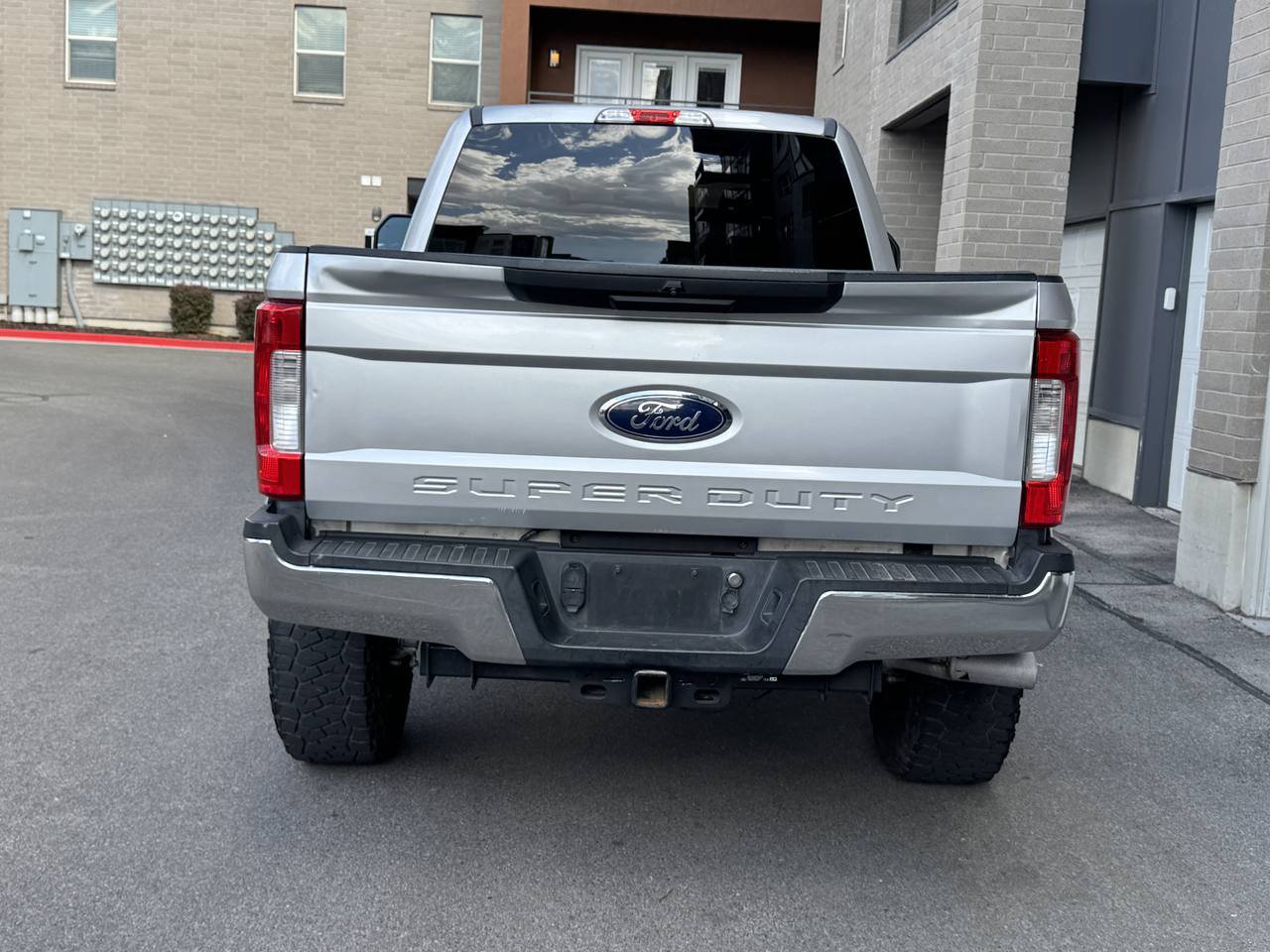 Used 2017 Ford F250 XLT AWD/4WD image 4