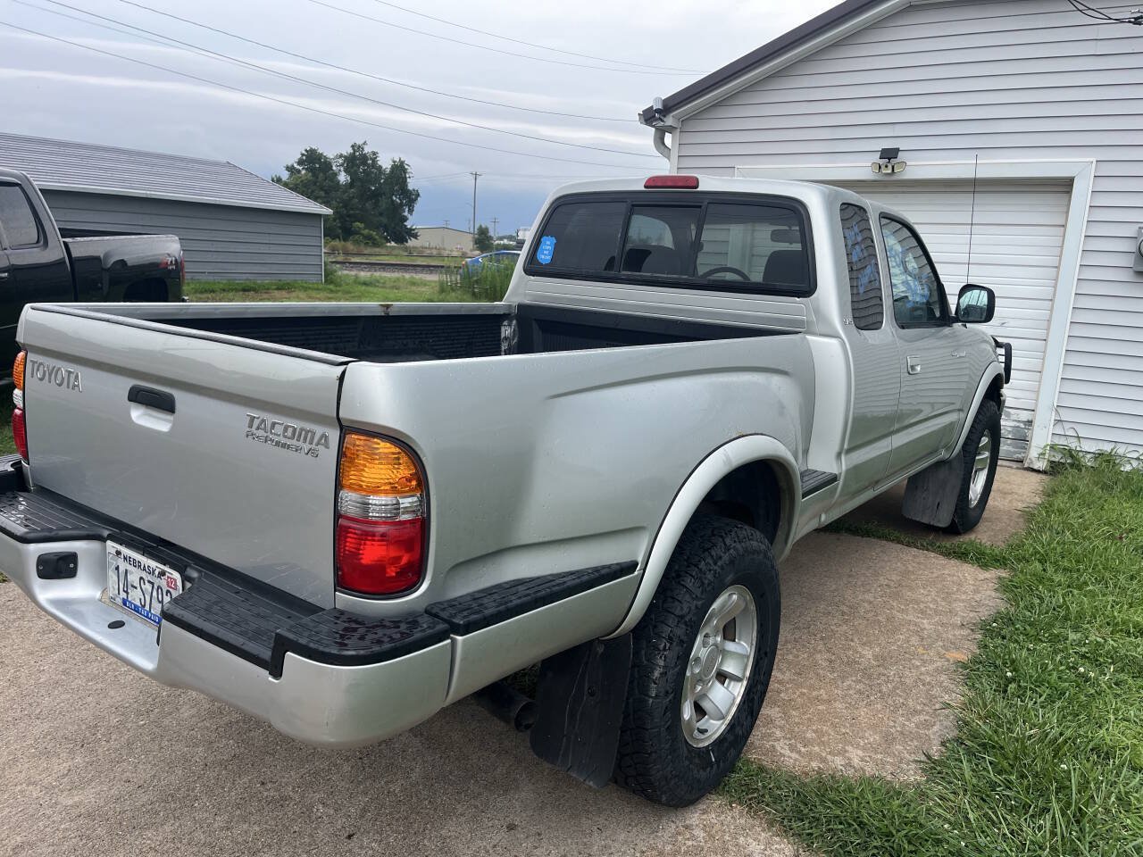 Used 2002 Toyota Tacoma PreRunner RWD image 9