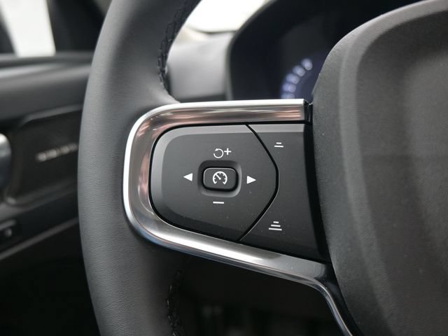 New 2026 Volvo XC40 B5 Ultra w/ Protection Package Premier AWD/4WD image 24