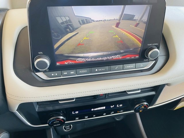 Certified 2023 Nissan Rogue SV image 15