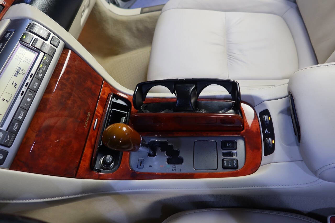 Used 2008 Lexus SC 430 Convertible image 23