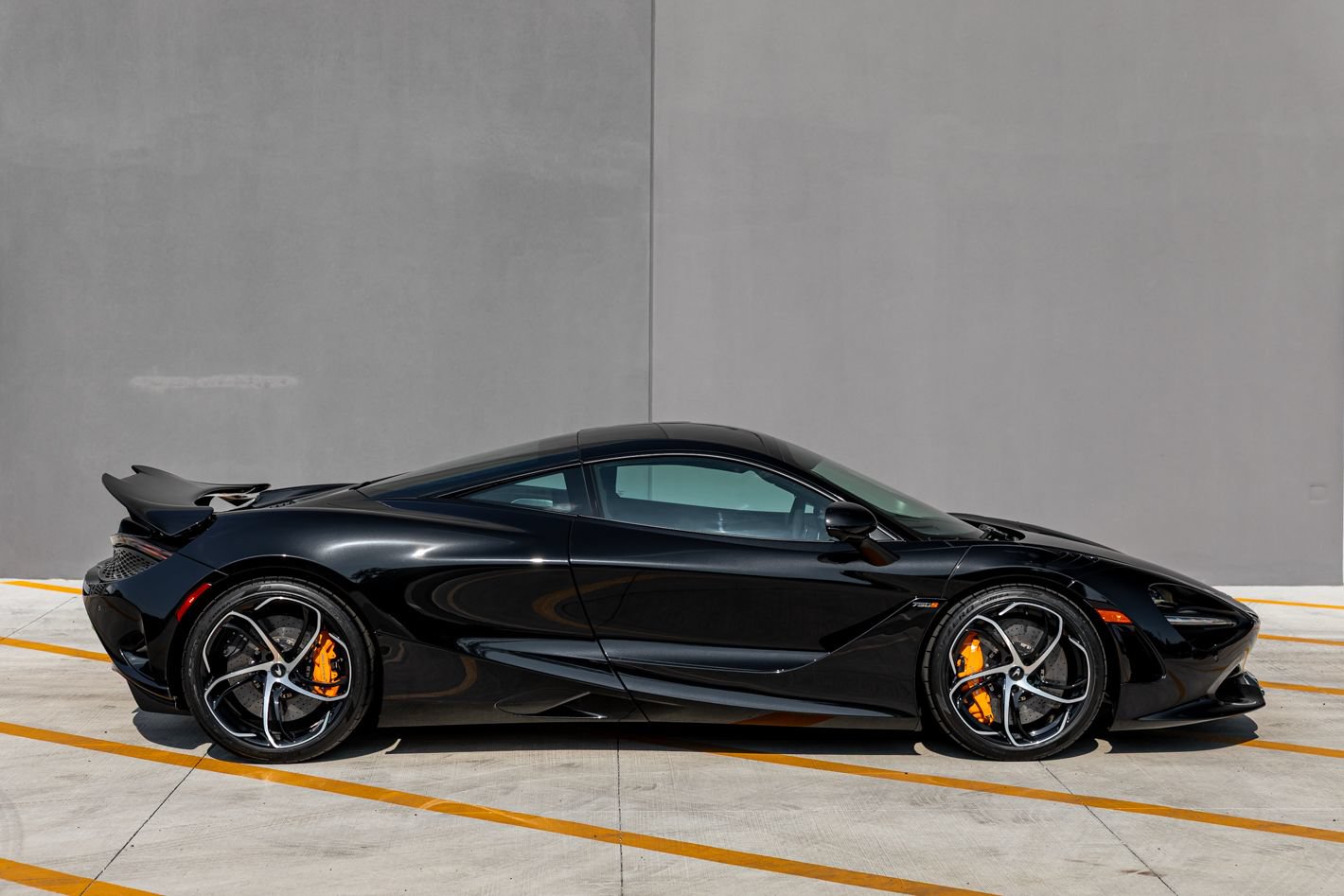 Used 2024 McLaren 750S RWD image 26