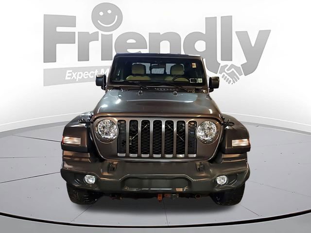 Used 2020 Jeep Gladiator Sport w/ Quick Order Package 24S AWD/4WD image 2