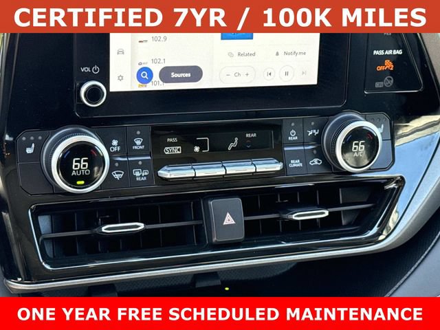 Used 2023 Toyota Highlander XLE AWD/4WD image 22
