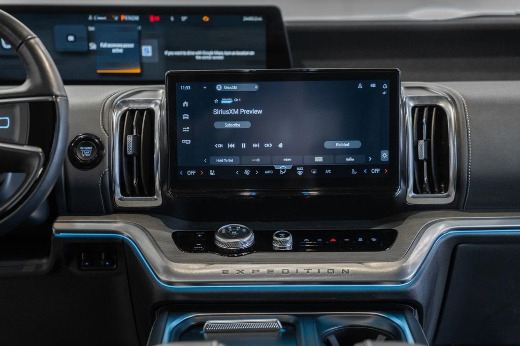 Used 2025 Ford Expedition Max Platinum image 32