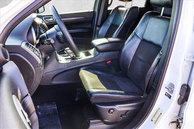 Used 2021 Jeep Grand Cherokee Laredo X AWD/4WD image 11