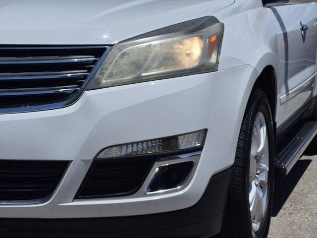 Used 2016 Chevrolet Traverse LT w/ Style and Technology Package FWD image 5