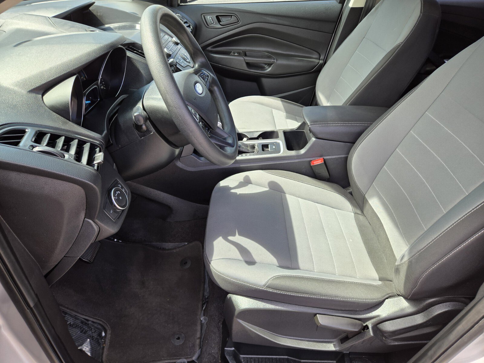 Used 2018 Ford Escape S image 8