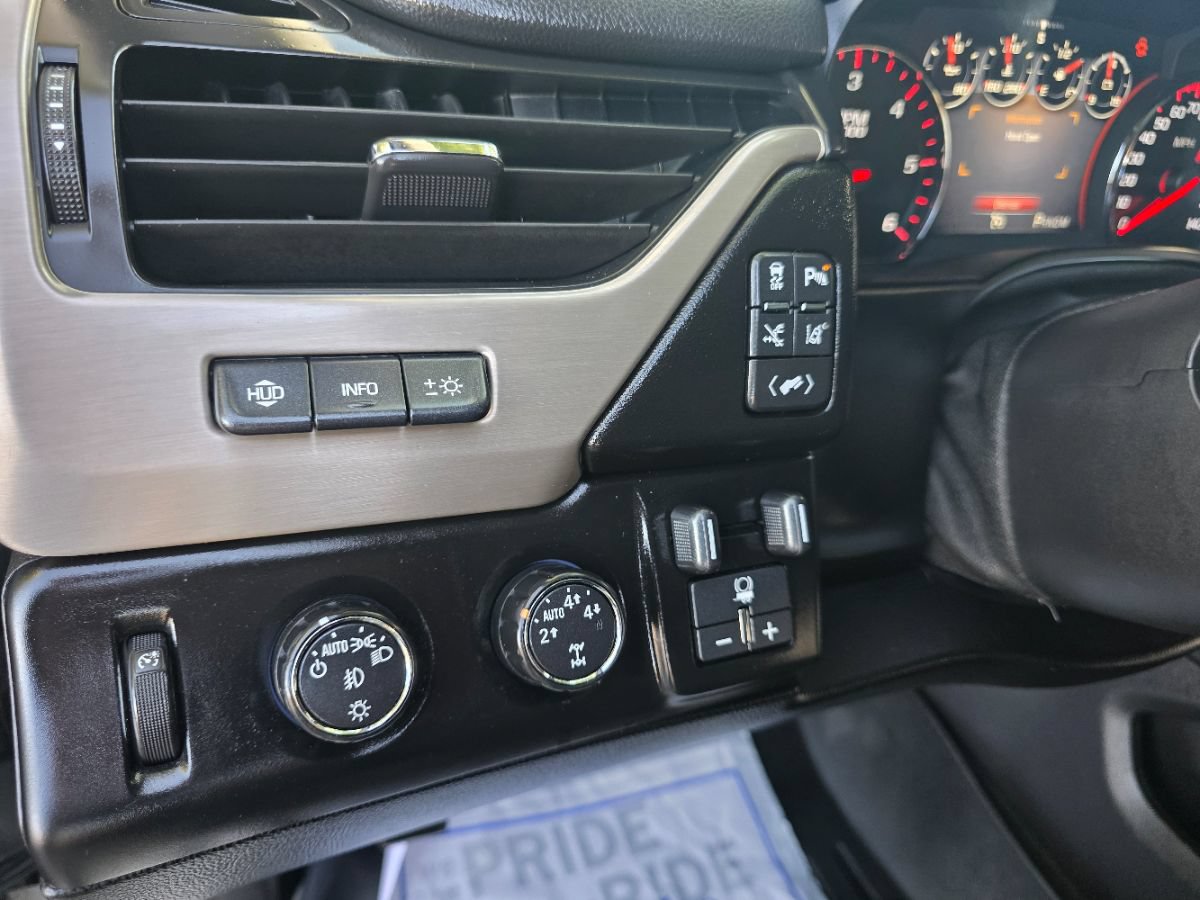 Used 2015 GMC Yukon XL Denali w/ Touring Package AWD/4WD image 2