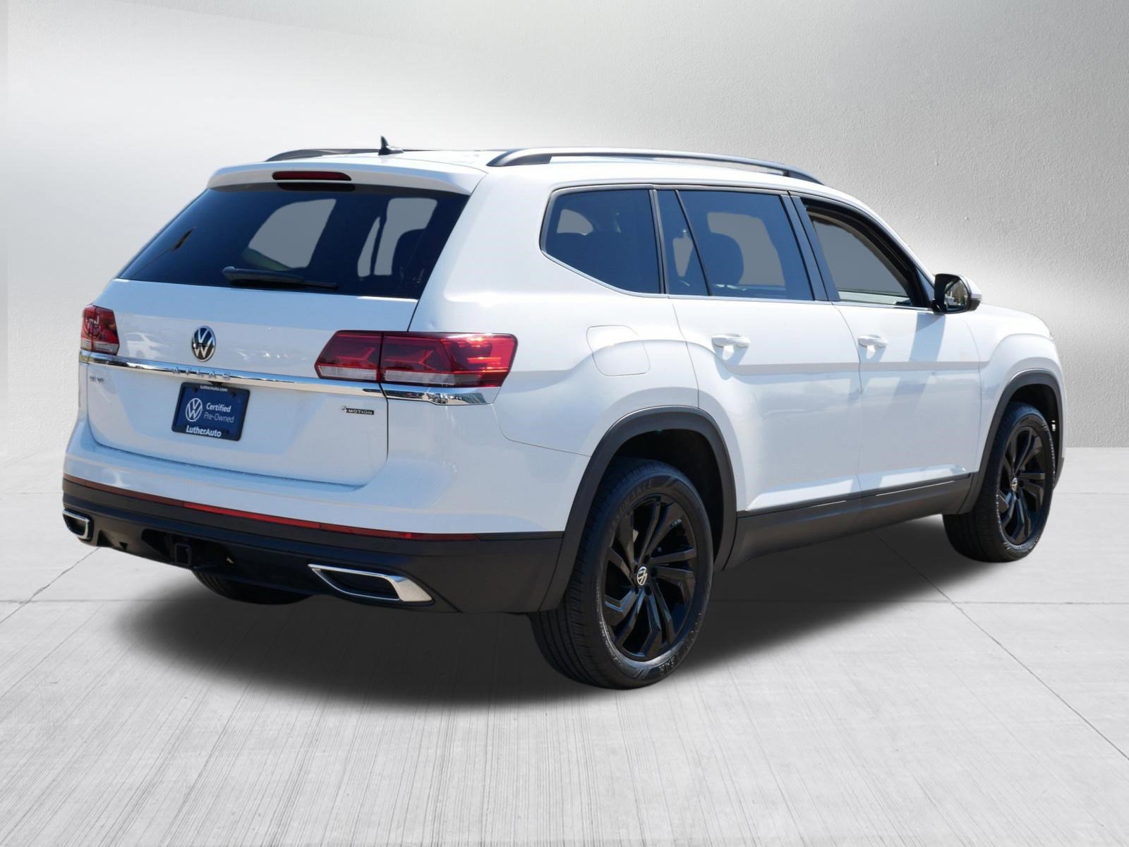 Certified 2023 Volkswagen Atlas SE w/ Panoramic Sunroof Package AWD/4WD image 7