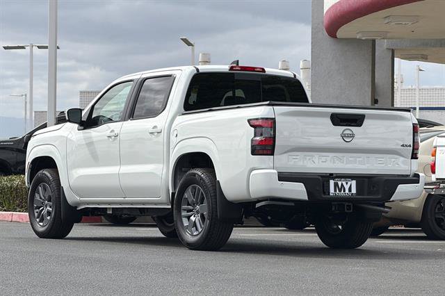 New 2026 Nissan Frontier SV w/ Tow Package AWD/4WD image 6