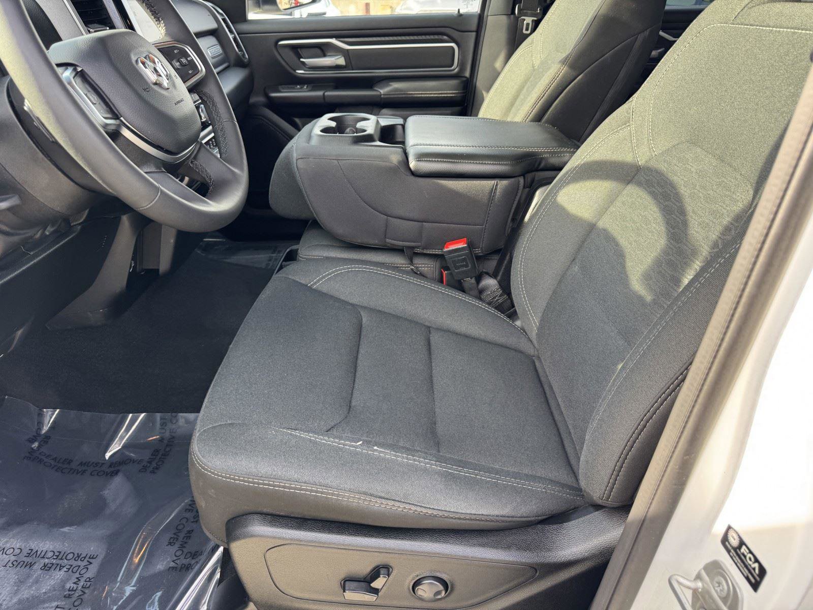 Used 2025 RAM 1500 Big Horn AWD/4WD image 16