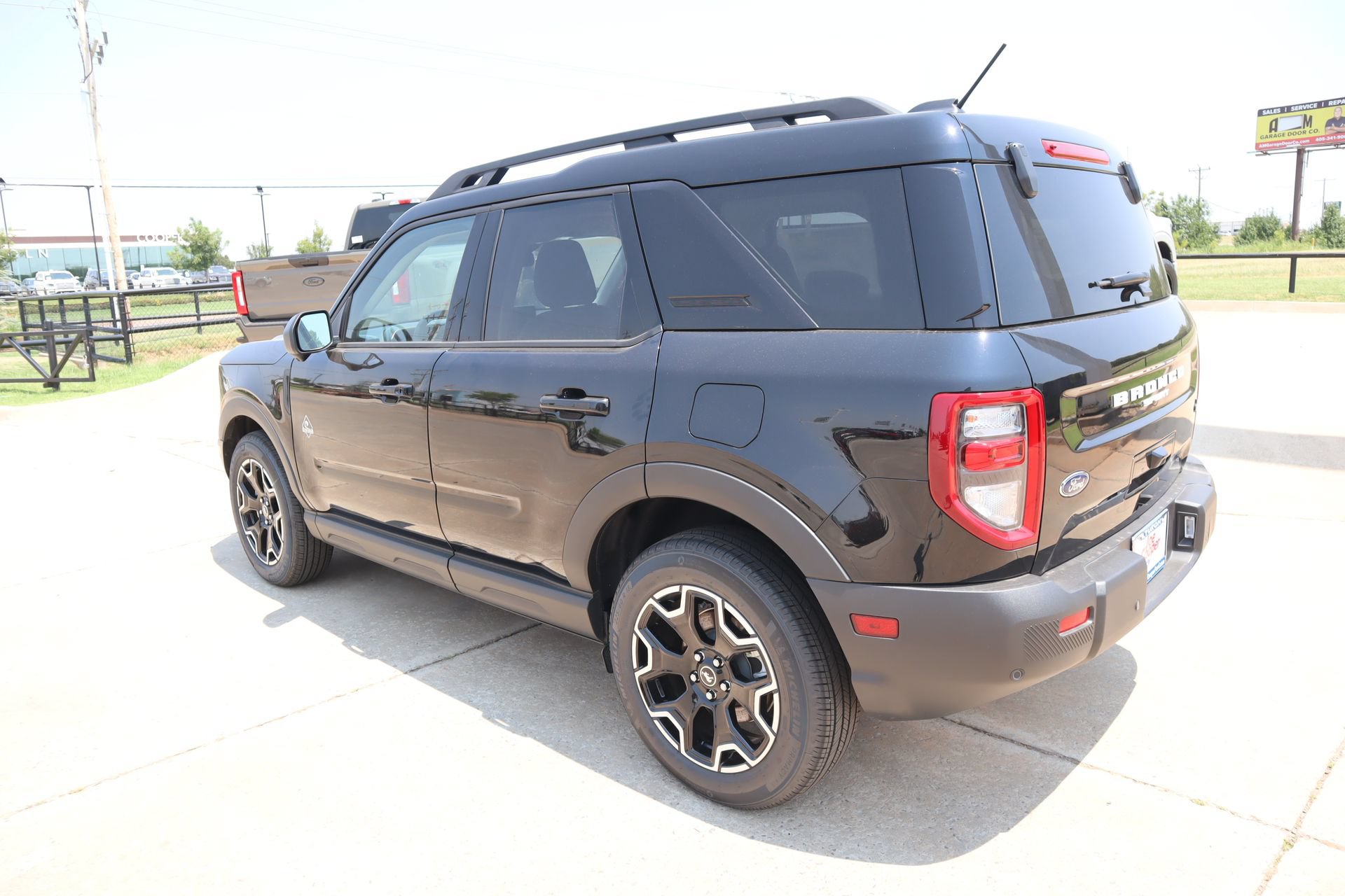 New 2025 Ford Bronco Sport Outer Banks w/ Outer Banks Tech Package+ AWD/4WD image 24