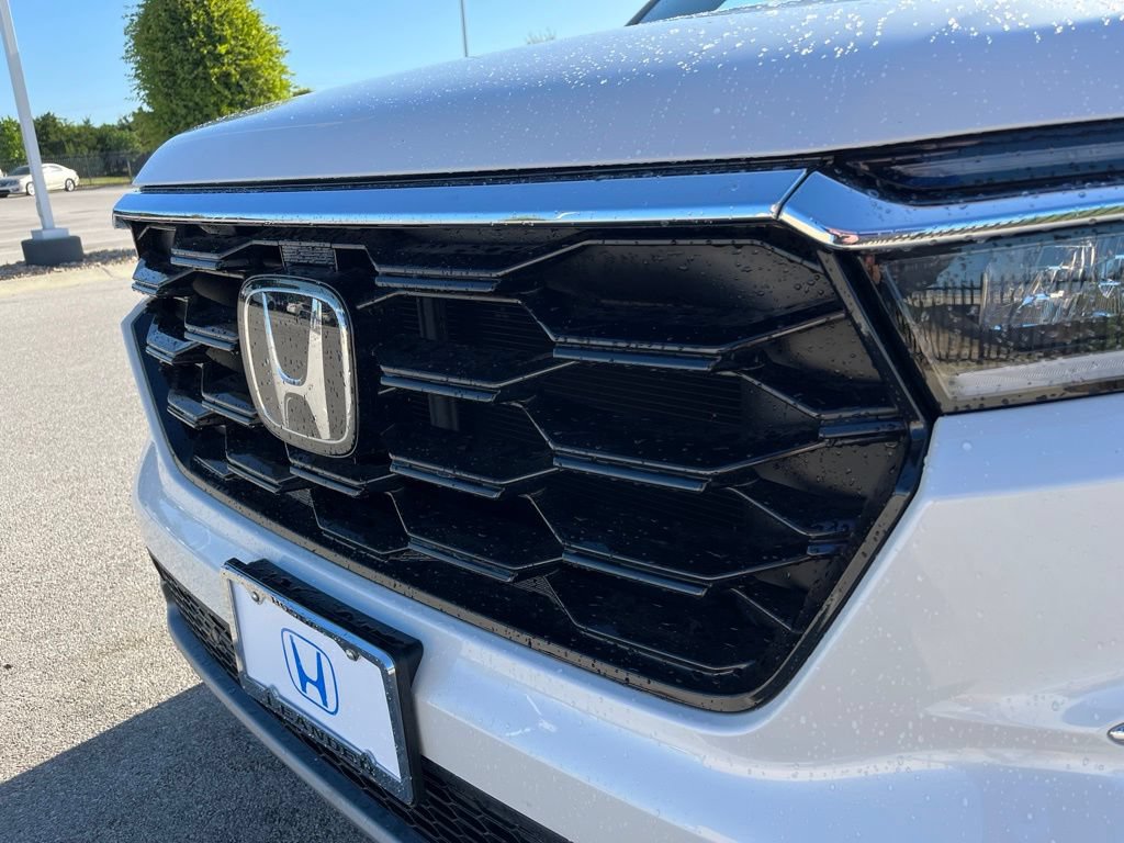 Certified 2025 Honda Pilot Touring image 16