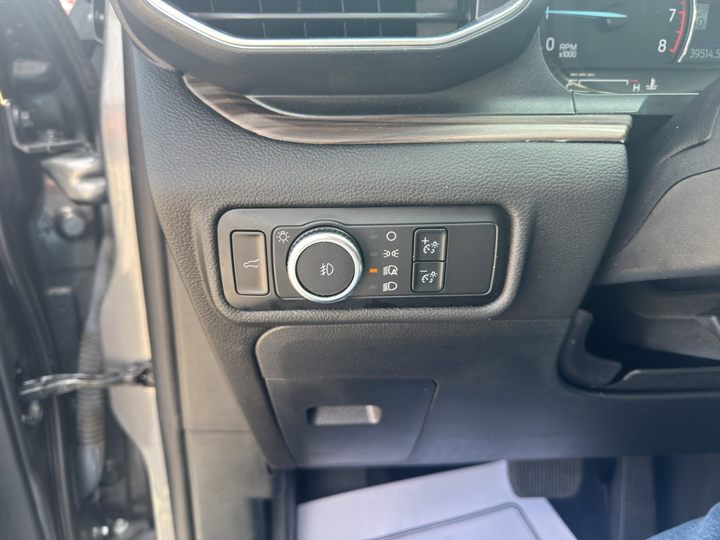 Used 2023 Ford Explorer Limited image 17