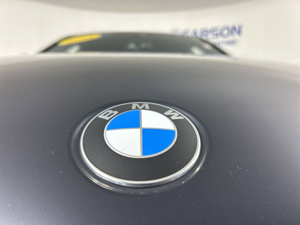 Used 2022 BMW M550i xDrive image 5