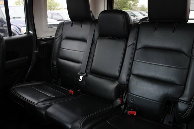 Used 2018 Jeep Wrangler Unlimited Sahara AWD/4WD image 19