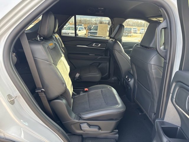 New 2026 Ford Explorer Tremor w/ Tremor Convenience Package image 16
